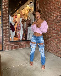 Qimmah Russo feet photo thumbnail