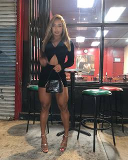 Qimmah Russo feet photo thumbnail