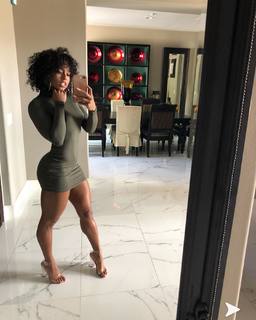 Qimmah Russo feet photo thumbnail