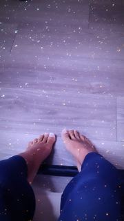 Qimmah Russo feet photo thumbnail