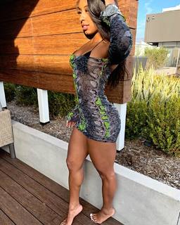 Qimmah Russo feet photo thumbnail