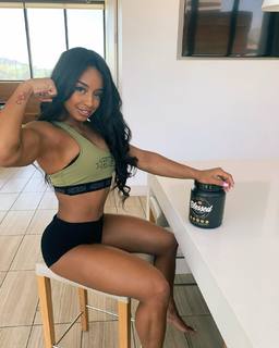 Qimmah Russo feet photo thumbnail