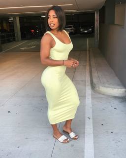 Qimmah Russo feet photo thumbnail