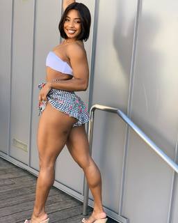 Qimmah Russo feet photo thumbnail