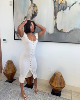 Qimmah Russo feet photo thumbnail