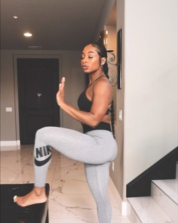 Qimmah Russo feet photo thumbnail