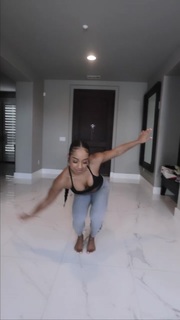 Qimmah Russo feet photo thumbnail