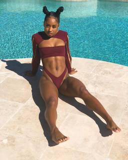 Qimmah Russo feet photo thumbnail