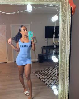 Qimmah Russo feet photo thumbnail