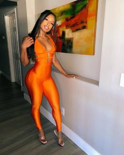 Qimmah Russo feet photo thumbnail