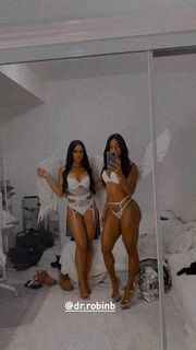 Qimmah Russo feet photo thumbnail