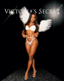 Qimmah Russo feet photo thumbnail