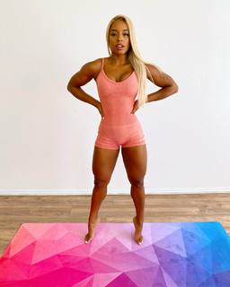 Qimmah Russo feet photo thumbnail