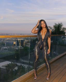 Qimmah Russo feet photo thumbnail