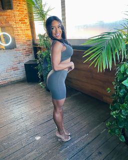 Qimmah Russo feet photo thumbnail