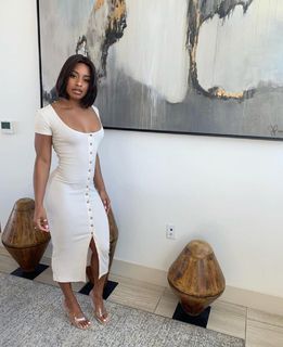 Qimmah Russo feet photo thumbnail