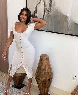 Qimmah Russo feet photo thumbnail