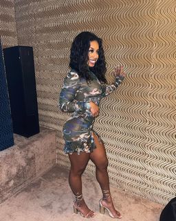 Qimmah Russo feet photo thumbnail