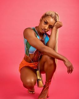 Qimmah Russo feet photo thumbnail