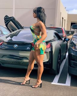 Qimmah Russo feet photo thumbnail