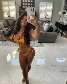 Qimmah Russo feet photo thumbnail