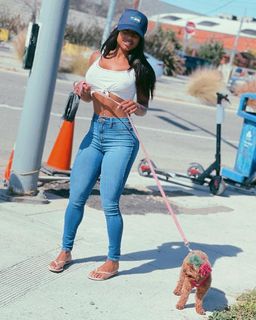 Qimmah Russo feet photo thumbnail