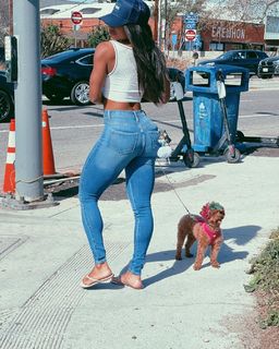 Qimmah Russo feet photo thumbnail