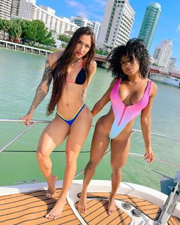 Qimmah Russo feet photo thumbnail