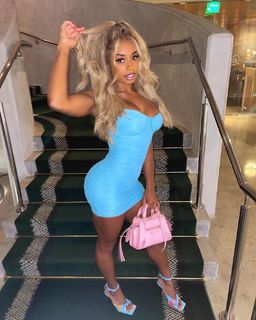 Qimmah Russo feet photo thumbnail