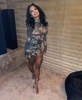 Qimmah Russo feet photo thumbnail