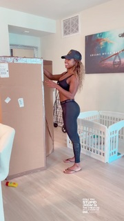 Qimmah Russo feet photo thumbnail