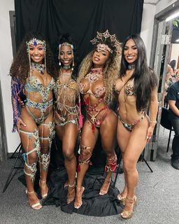 Qimmah Russo feet photo thumbnail