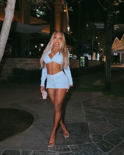 Qimmah Russo feet photo thumbnail
