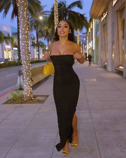 Qimmah Russo feet photo thumbnail