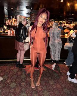 Qimmah Russo feet photo thumbnail