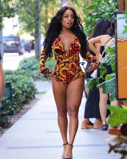 Qimmah Russo feet photo thumbnail