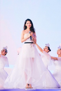 Qin Li feet photo 1