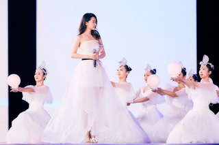 Qin Li feet photo 20