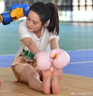 Qin Li feet photo 19