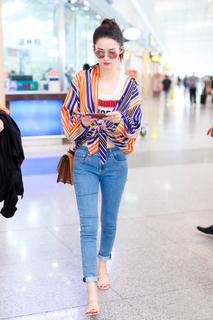 Qin Li feet photo 4