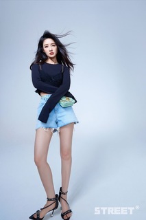 Qin Li feet photo 14