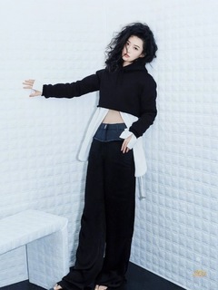 Qin Li feet photo 10