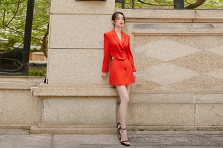 Qin Li feet photo 1