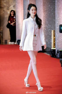 Qin Li feet photo 14