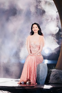 Qin Li feet photo 2