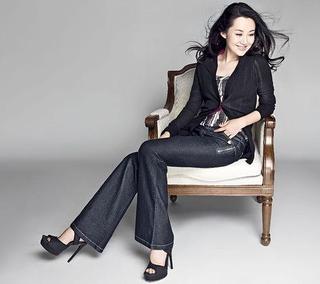 Qing Xu feet photo 10