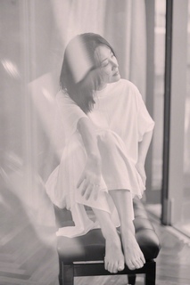Qing Xu feet photo 18