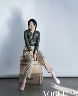 Qing Xu feet photo 13