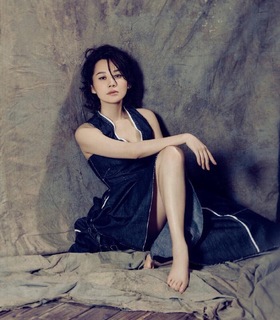 Qing Xu feet photo 3