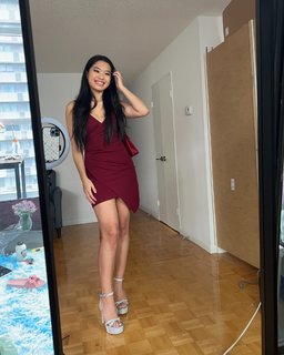 Qiyu Zhou feet photo thumbnail